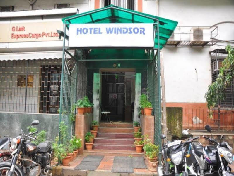 Hotel Windsor Мумбай Екстериор снимка